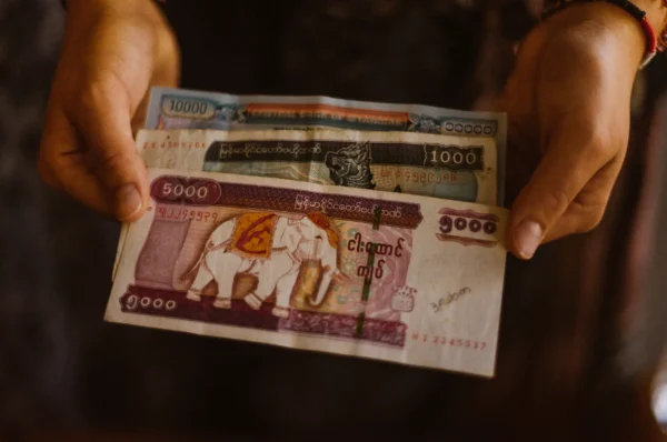 What Makes a Banknote More Valuable? The Complete Collector’s Guide