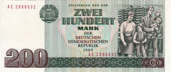 GERMAN DEMOCRATIC REPUBLIC 200 Mark 1985 Pick 32 collectible banknote