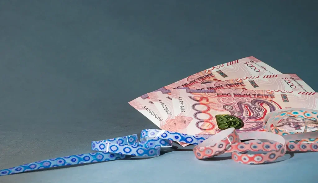 4 Massive Printers That Secretly Control World Money 2
