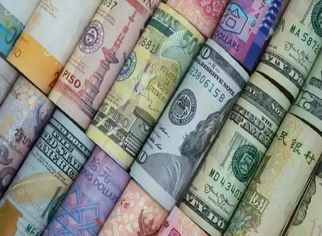 Box-Globenote-world-banknotes2